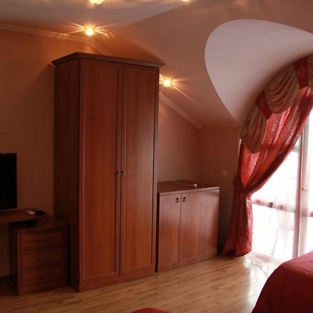 Kristall Hotel Bosteri Luaran gambar