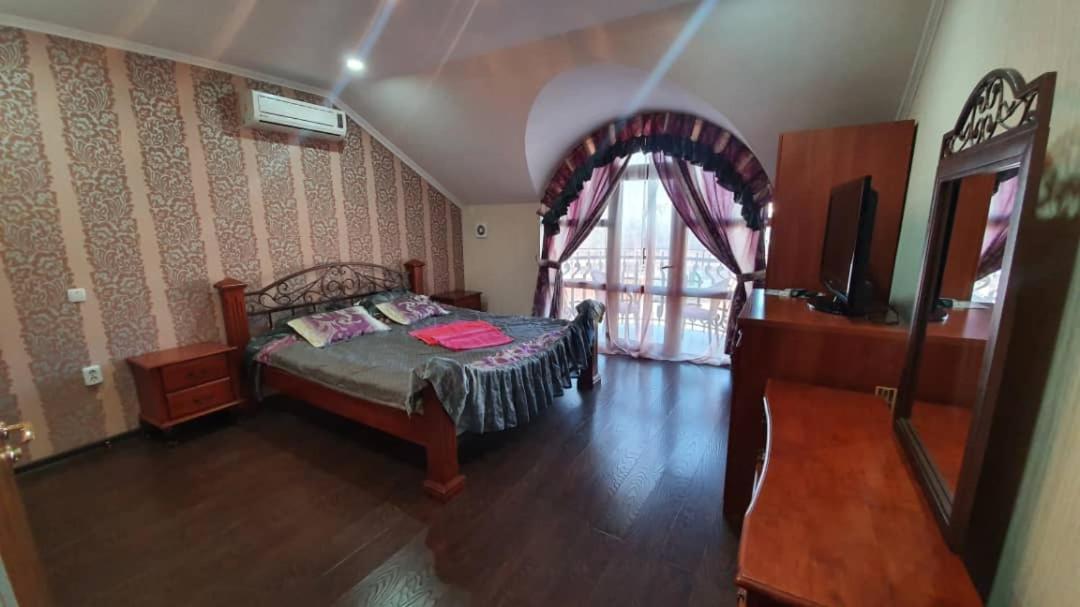 Kristall Hotel Bosteri Luaran gambar
