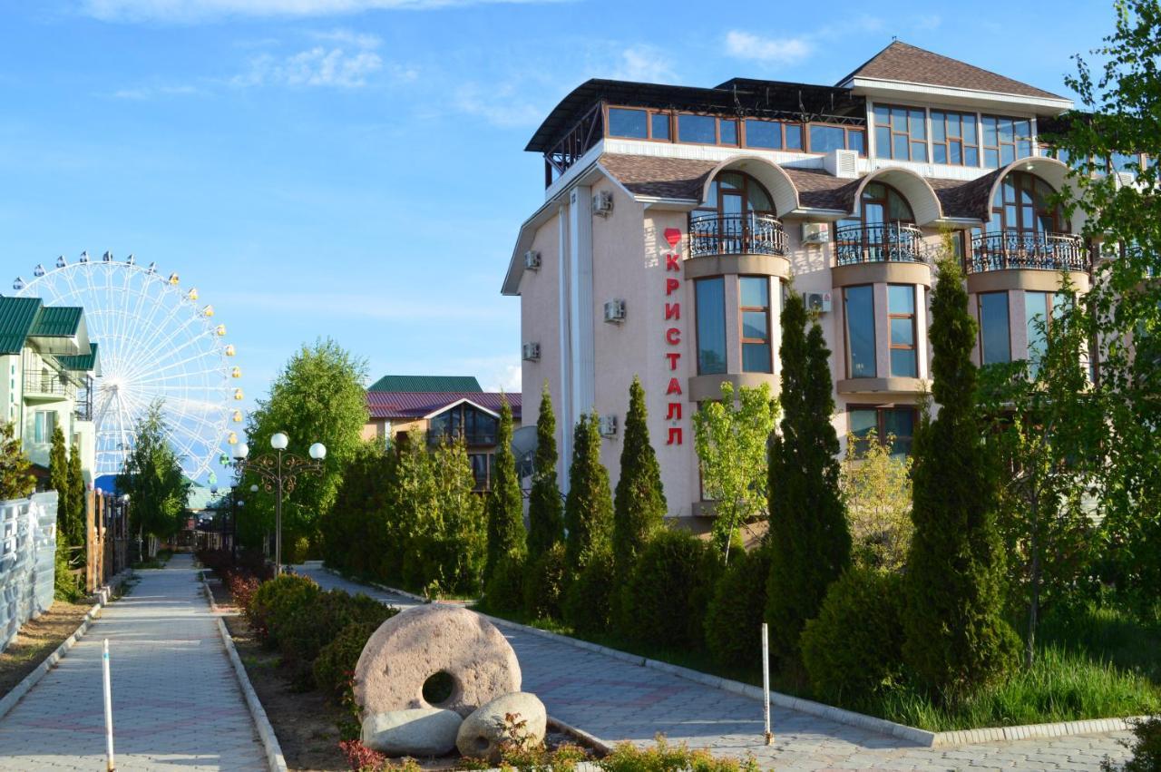 Kristall Hotel Bosteri Luaran gambar
