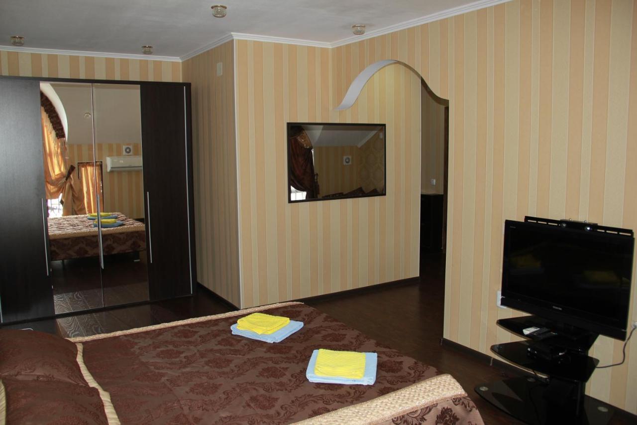 Kristall Hotel Bosteri Luaran gambar