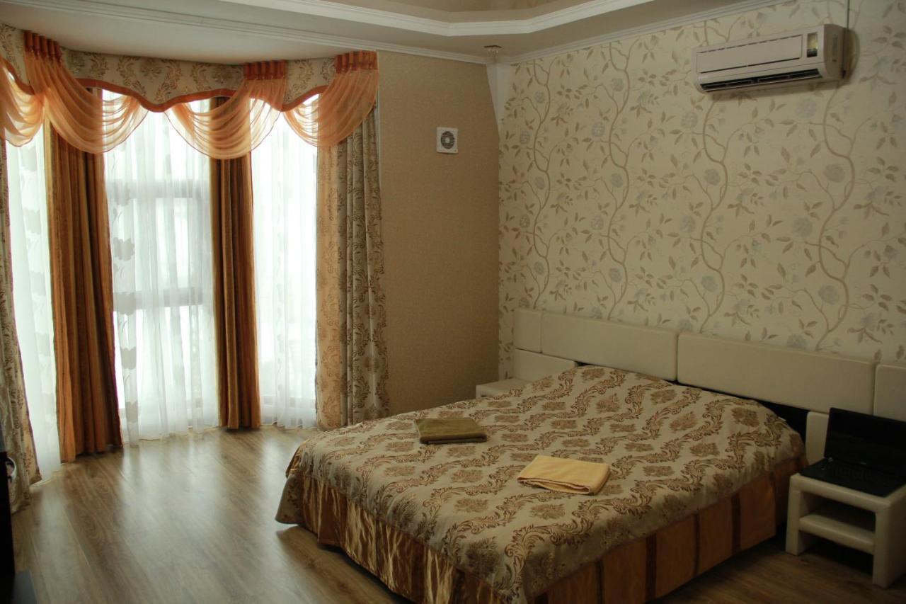 Kristall Hotel Bosteri Luaran gambar