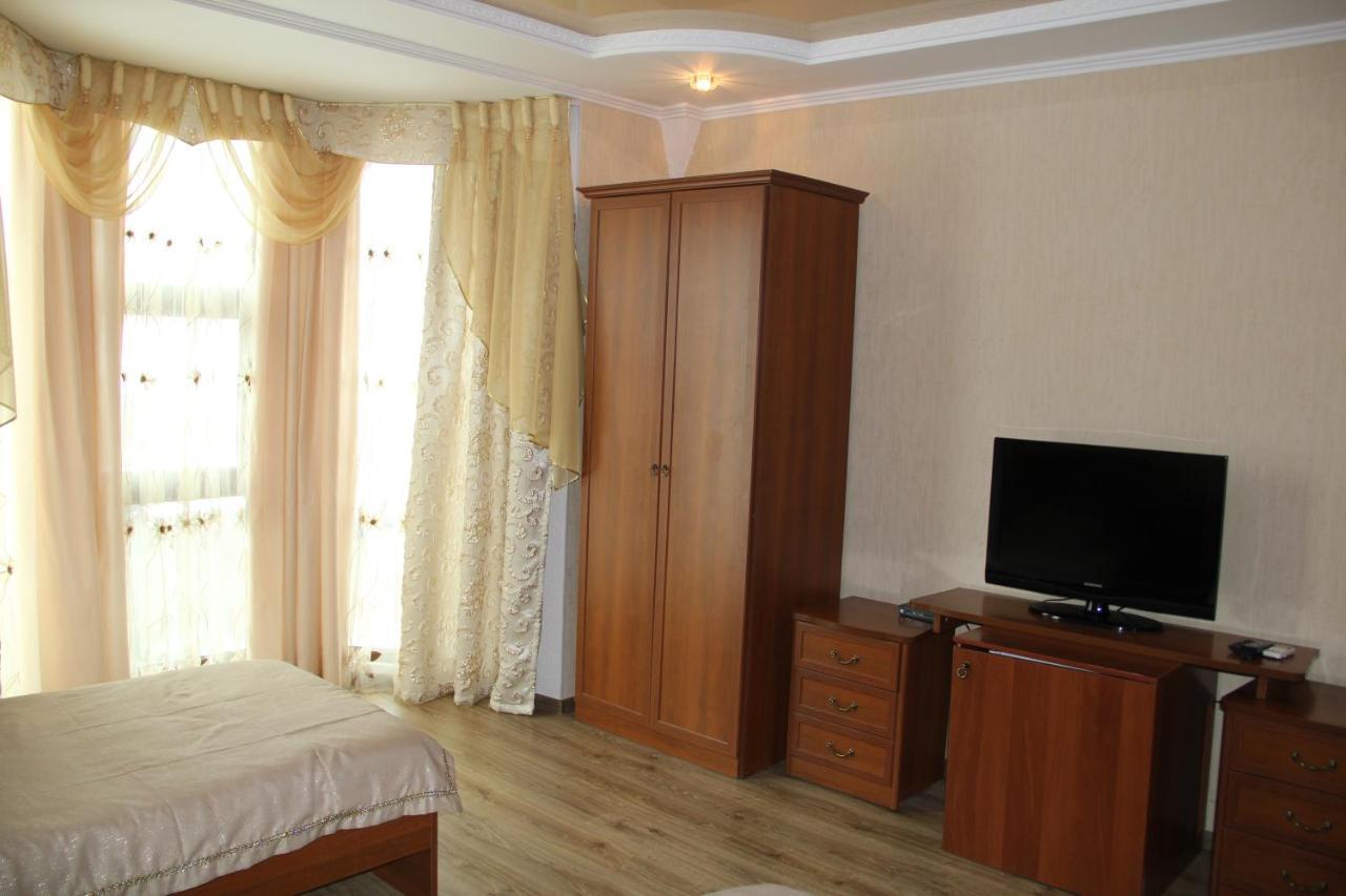 Kristall Hotel Bosteri Luaran gambar