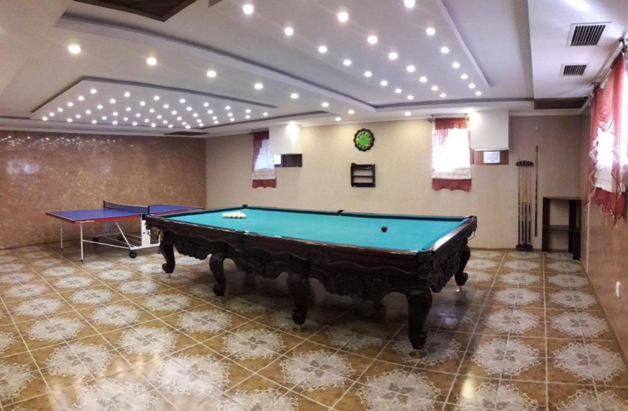 Kristall Hotel Bosteri Luaran gambar