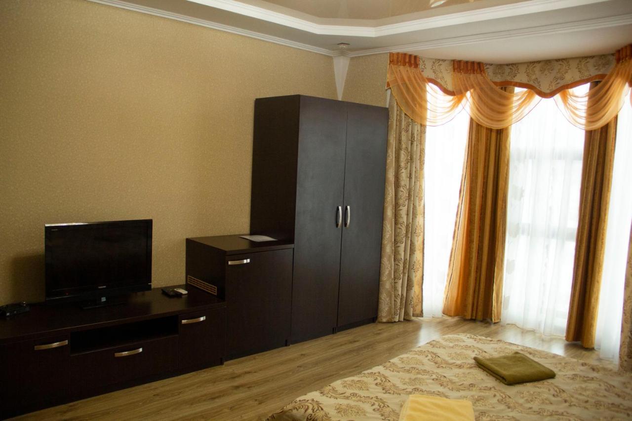 Kristall Hotel Bosteri Luaran gambar