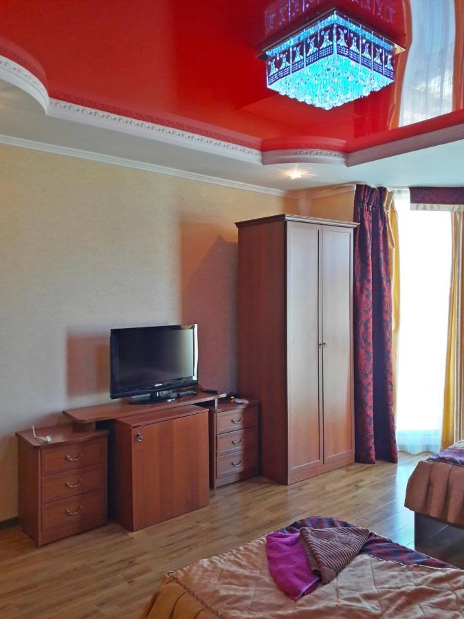 Kristall Hotel Bosteri Luaran gambar