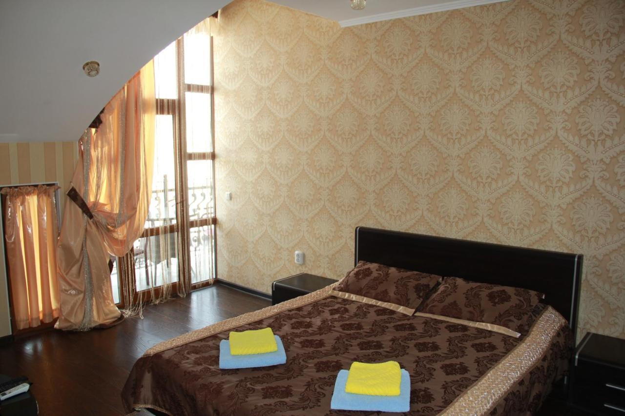 Kristall Hotel Bosteri Luaran gambar