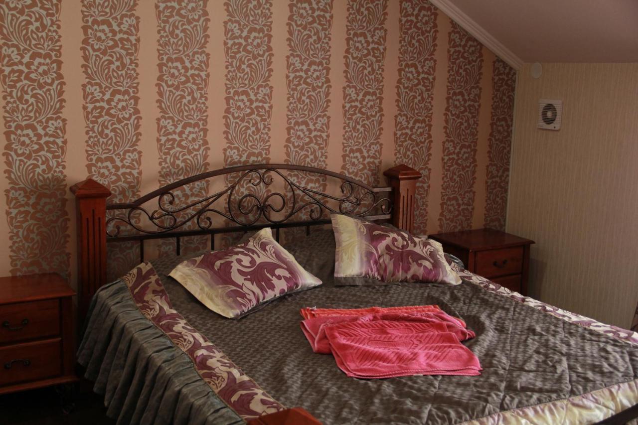 Kristall Hotel Bosteri Luaran gambar