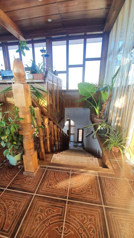 Kristall Hotel Bosteri Luaran gambar