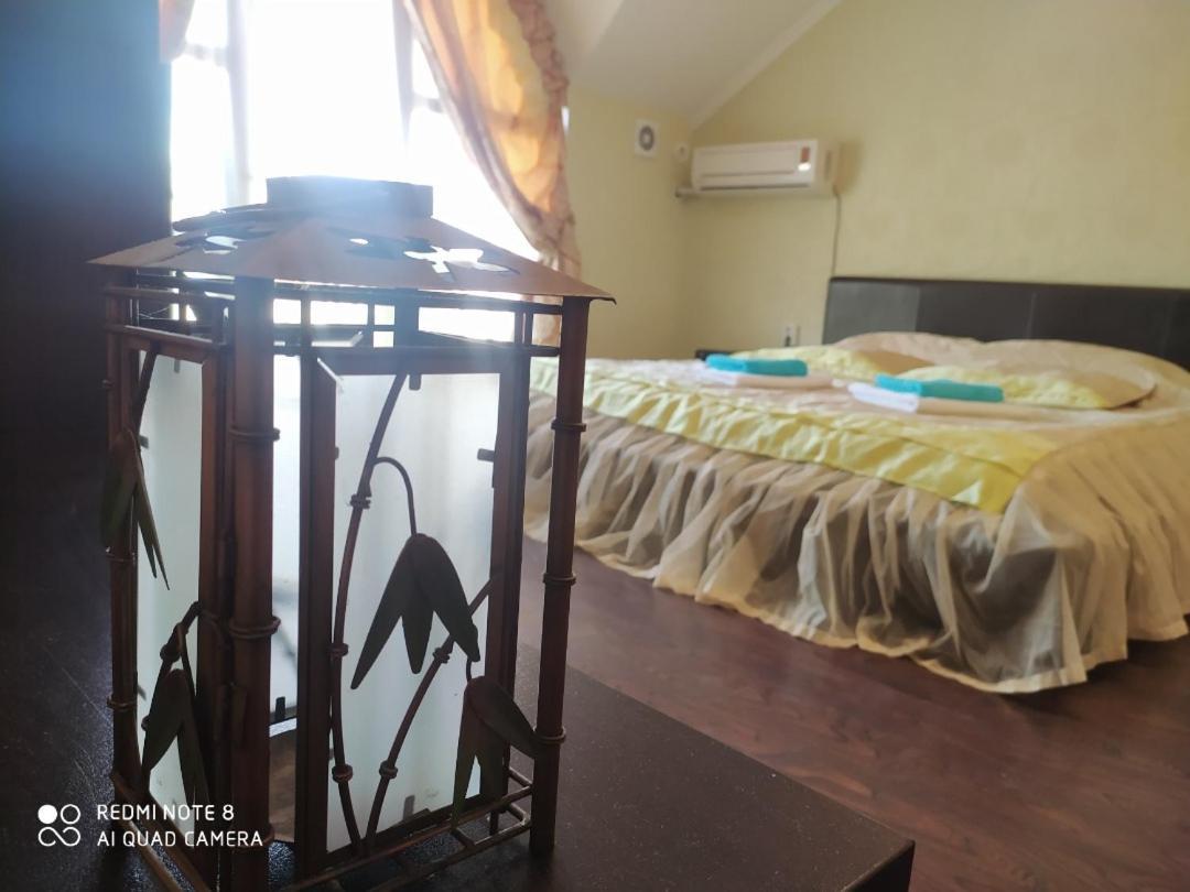 Kristall Hotel Bosteri Luaran gambar