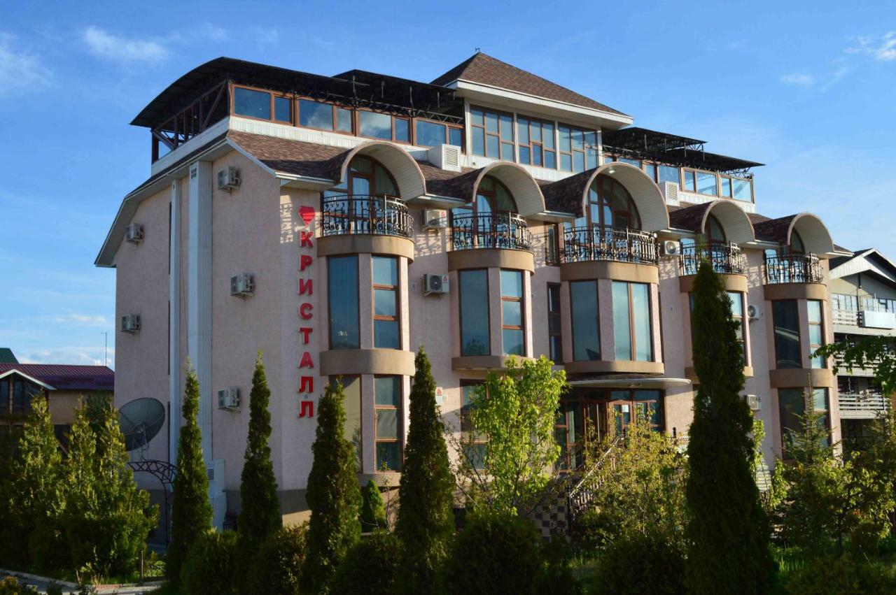 Kristall Hotel Bosteri Luaran gambar